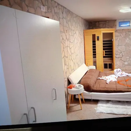 Guest house Amos Port-suite *